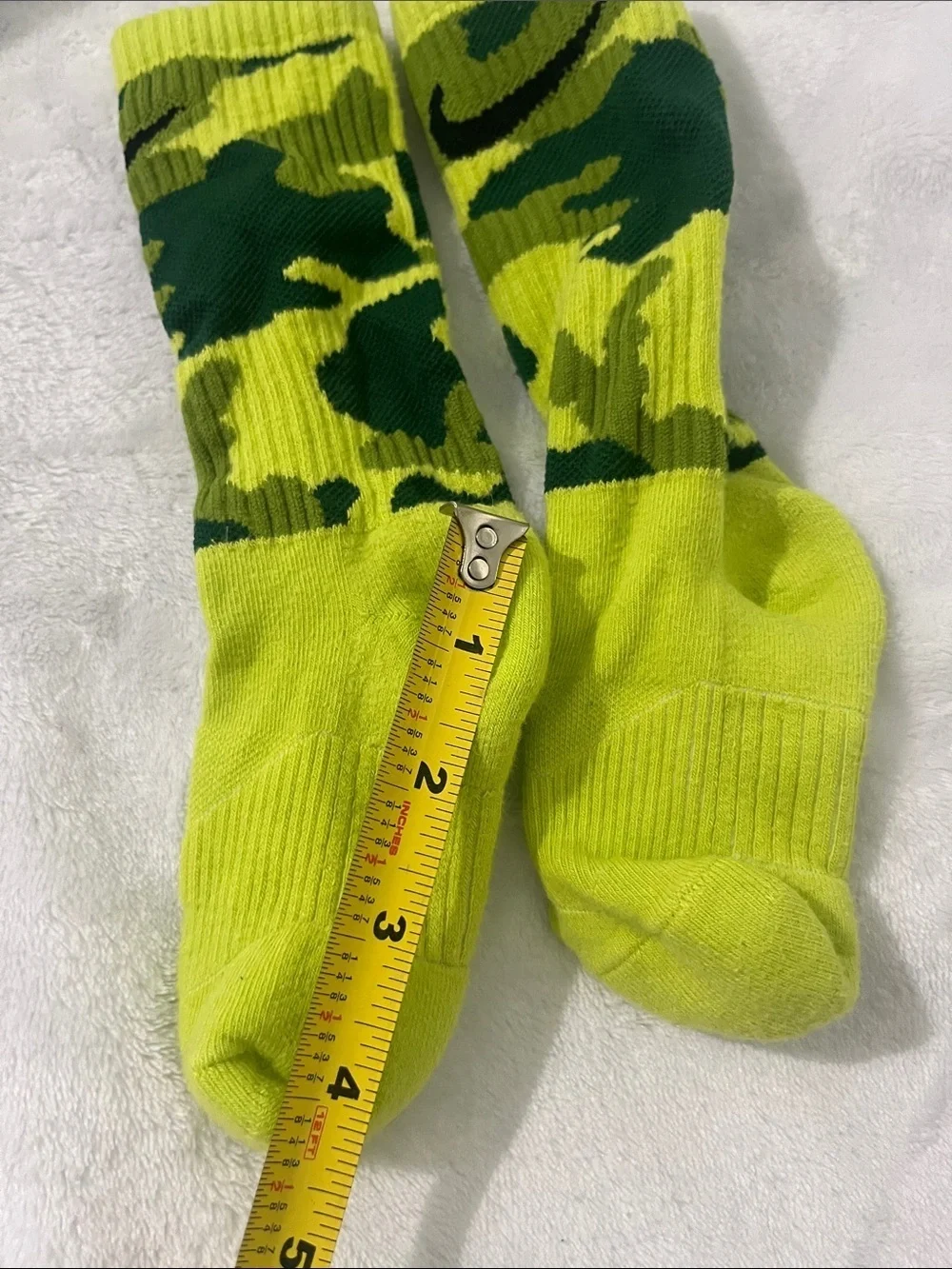 Nike Kids Camouflage Kids Green Socks Size Small